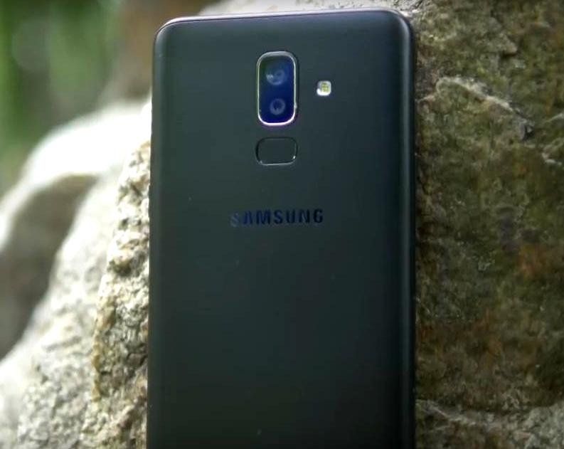 Samsung Galaxy J8 (2018) smartphone - advantages and disadvantages