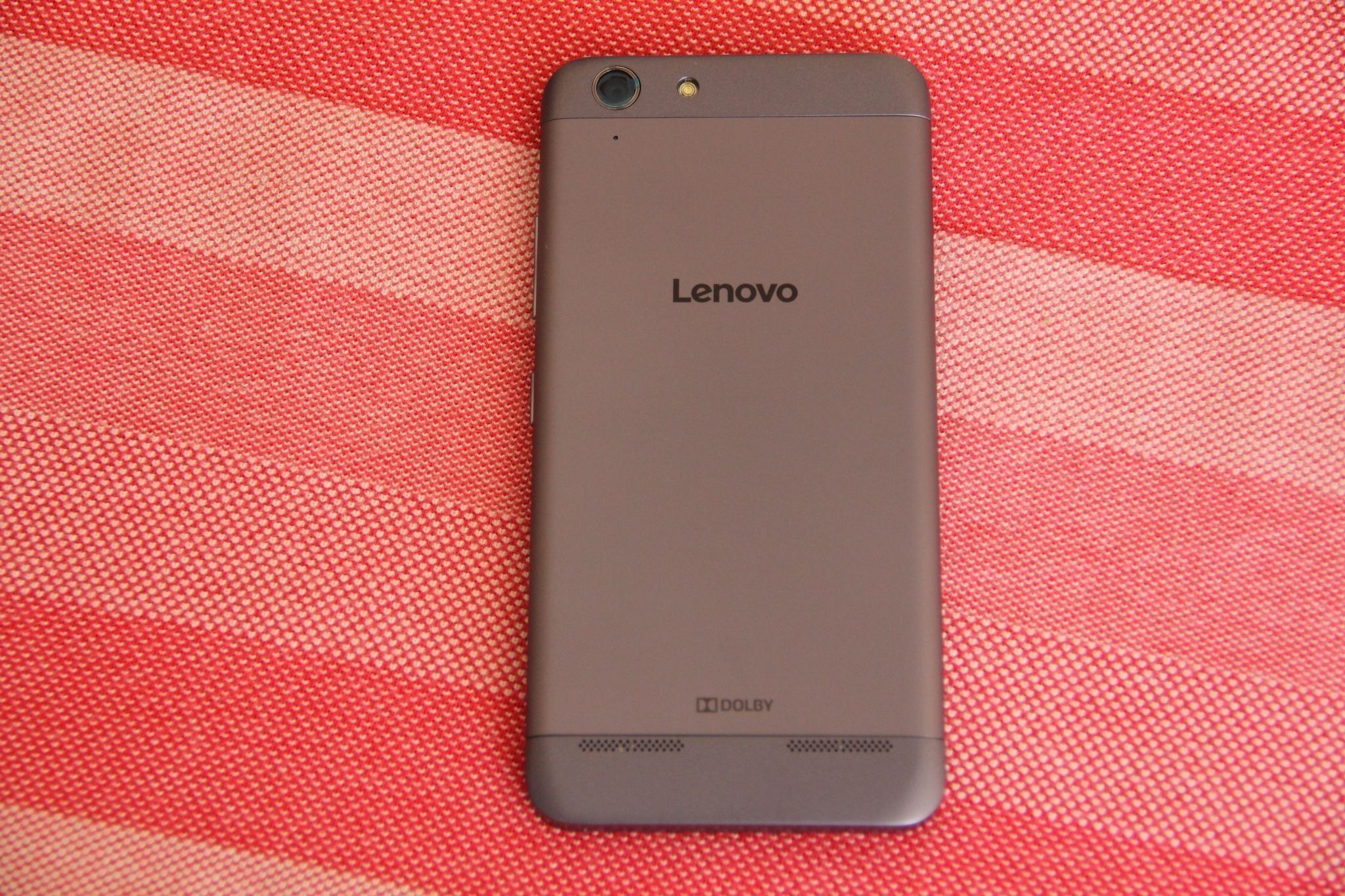 Lenovo Vibe K5 smartphone: a gift for music lovers