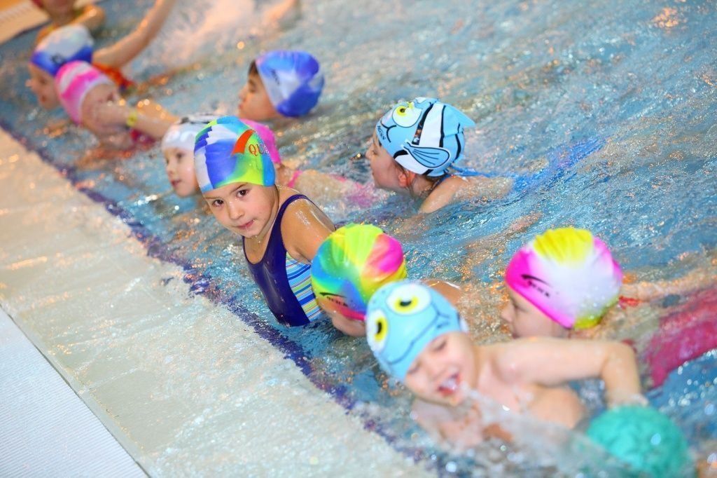 Luokitus parhaisiin lasten uima-altaisiin Permissä vuonna 2020