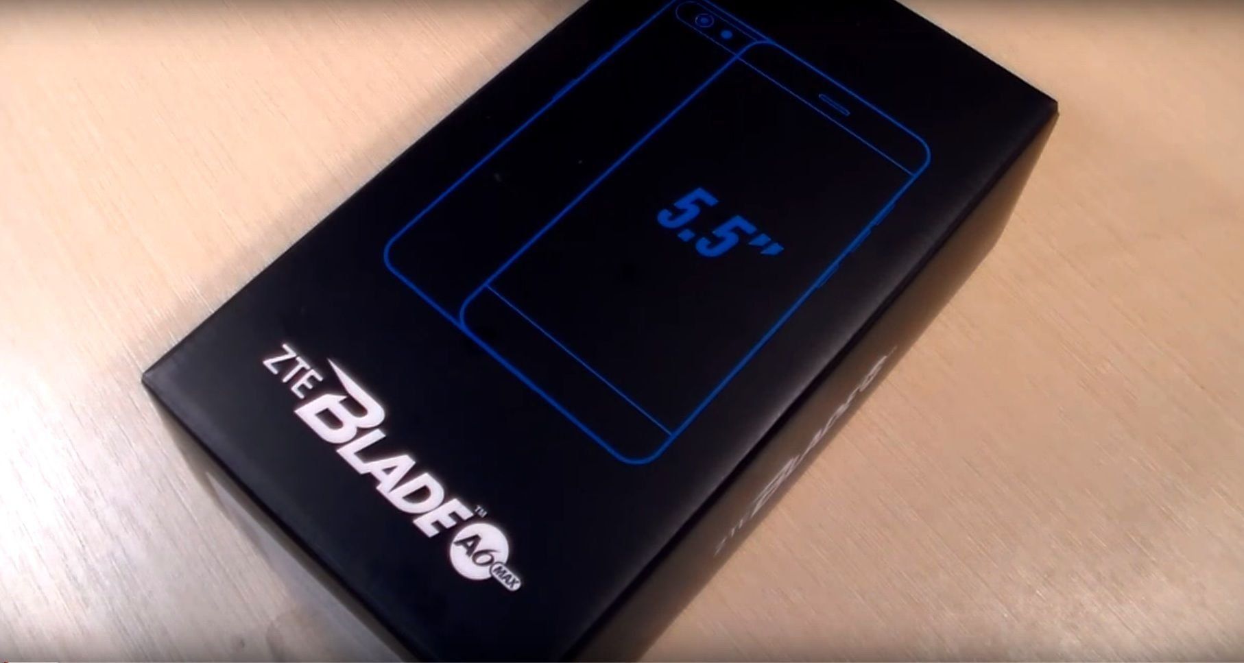 Terä, terä, sulka - ZTE Blade-A6 Max -älypuhelin