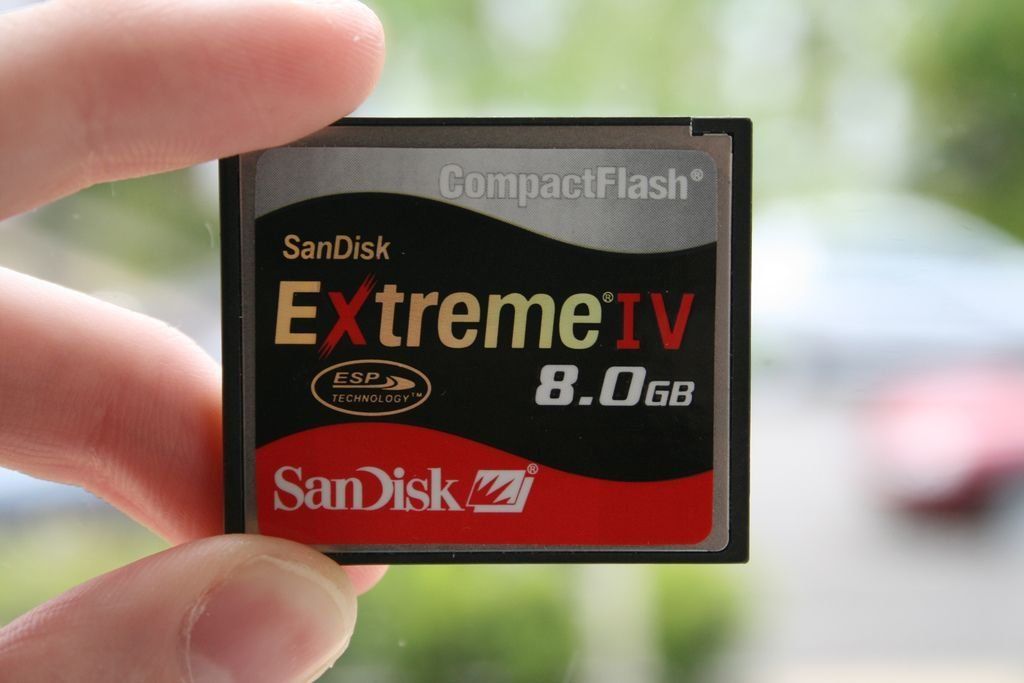 Best Compact Flash Cards in 2020