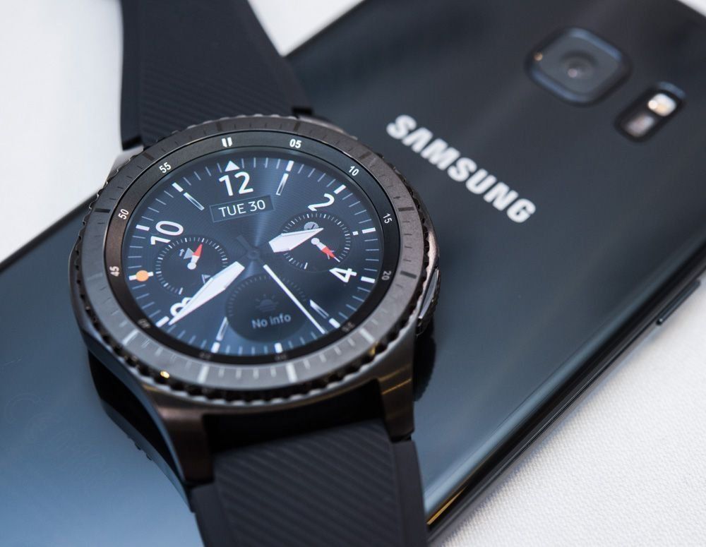Умен часовник Samsung Gear S3 - плюсове и минуси