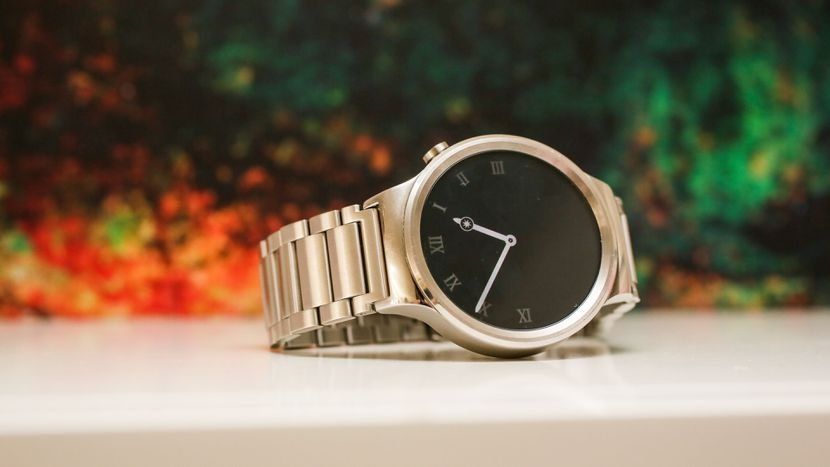 Smartwatch Huawei Watch Genuine Leather Strap - pros and cons