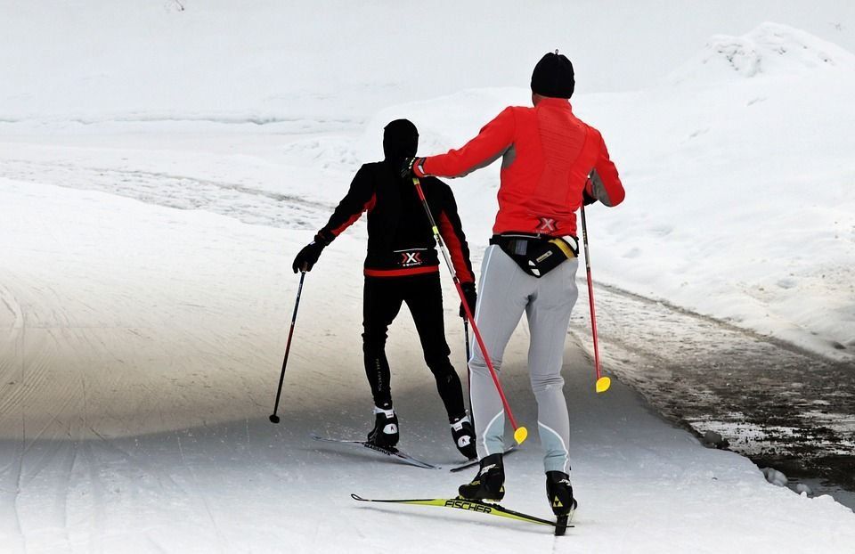 Les meilleurs bâtons de ski de fond en 2020 et comment les choisir