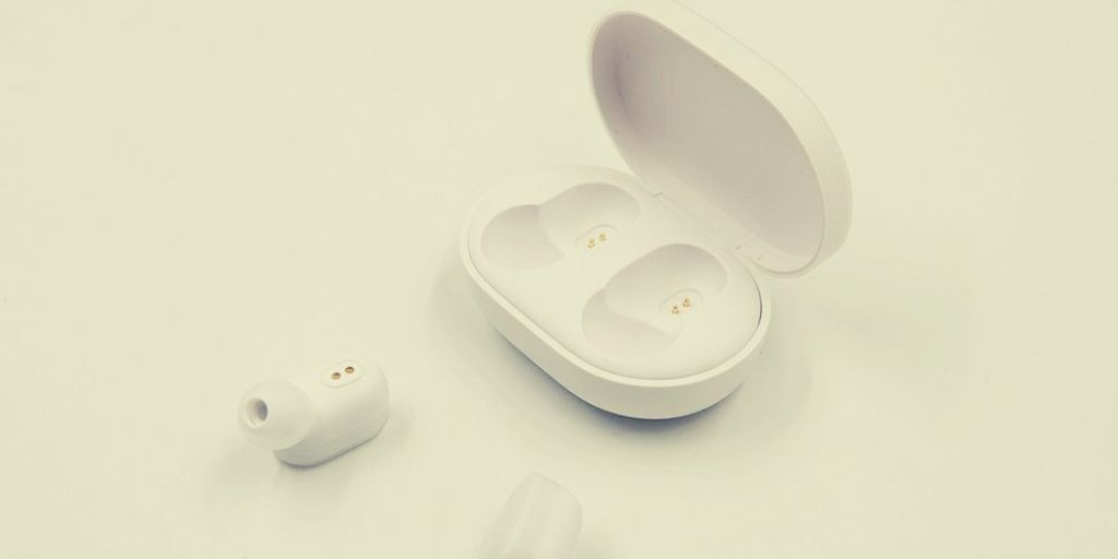 Xiaomi AirDots headphones - pros and cons
