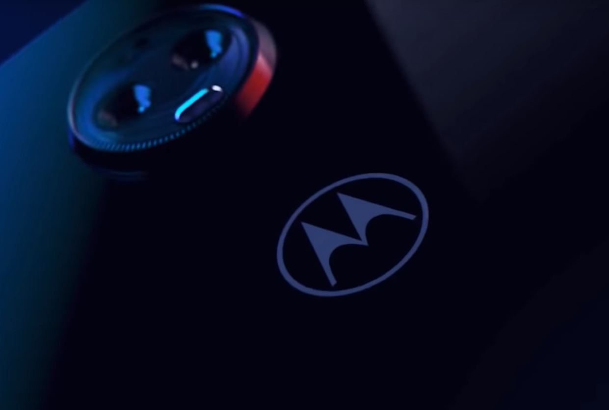 Motorola Moto Z4 Play -älypuhelin - edut ja haitat