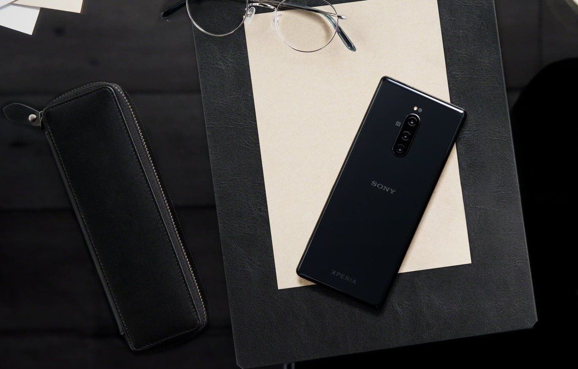Sony Xperia 1 smartphone - pros and cons