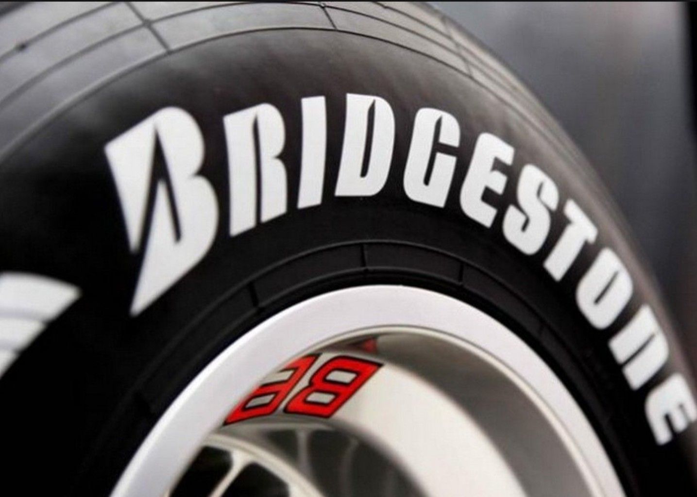 Granskning av de bästa Bridgestone-däck 2020