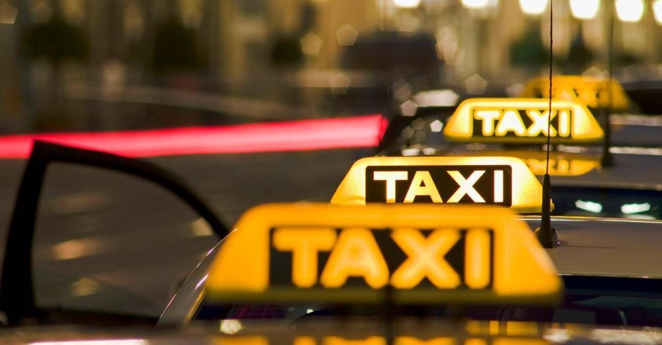 Betyg för de bästa taxitjänsterna i Chelyabinsk 2020