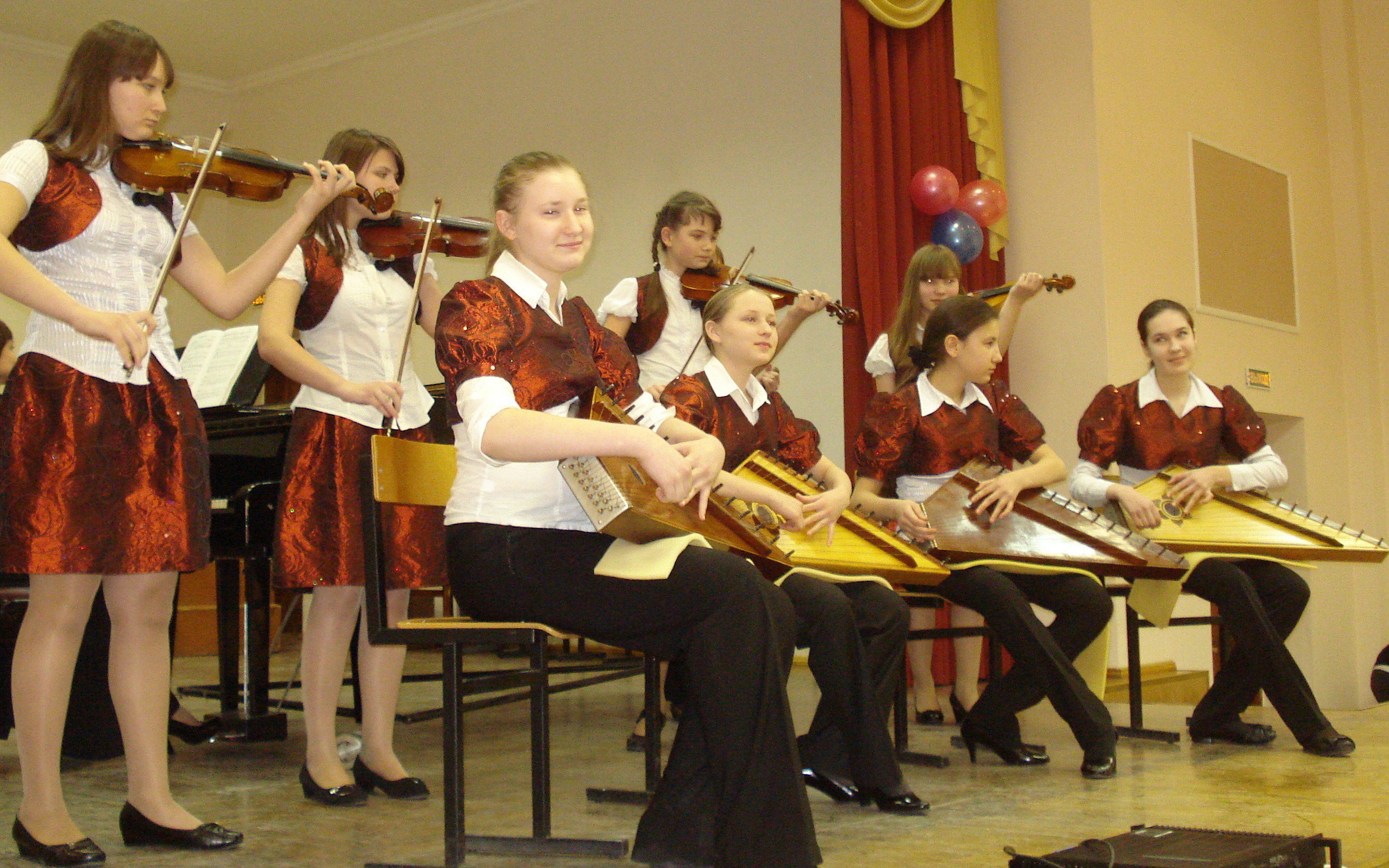 Rangering av de beste musikkskolene i Volgograd i 2020
