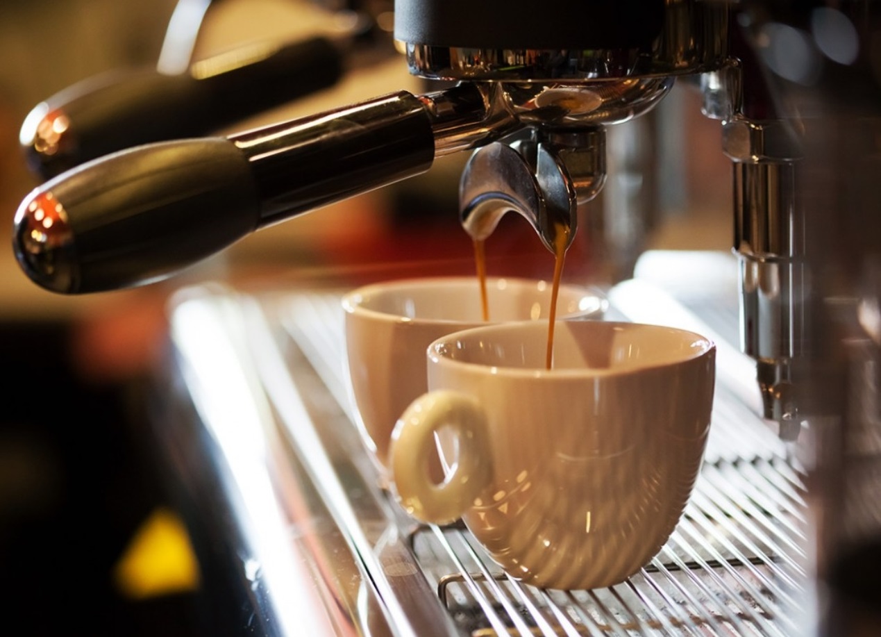 Kedudukan mesin kopi terbaik dengan pembuat cappuccino automatik untuk tahun 2020