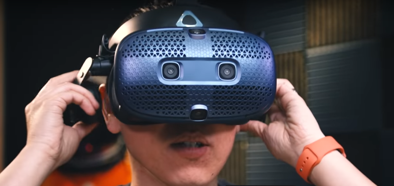 A virtuális valóság szemüvegének áttekintése HTC Vive Cosmos gyakorlati útmutató