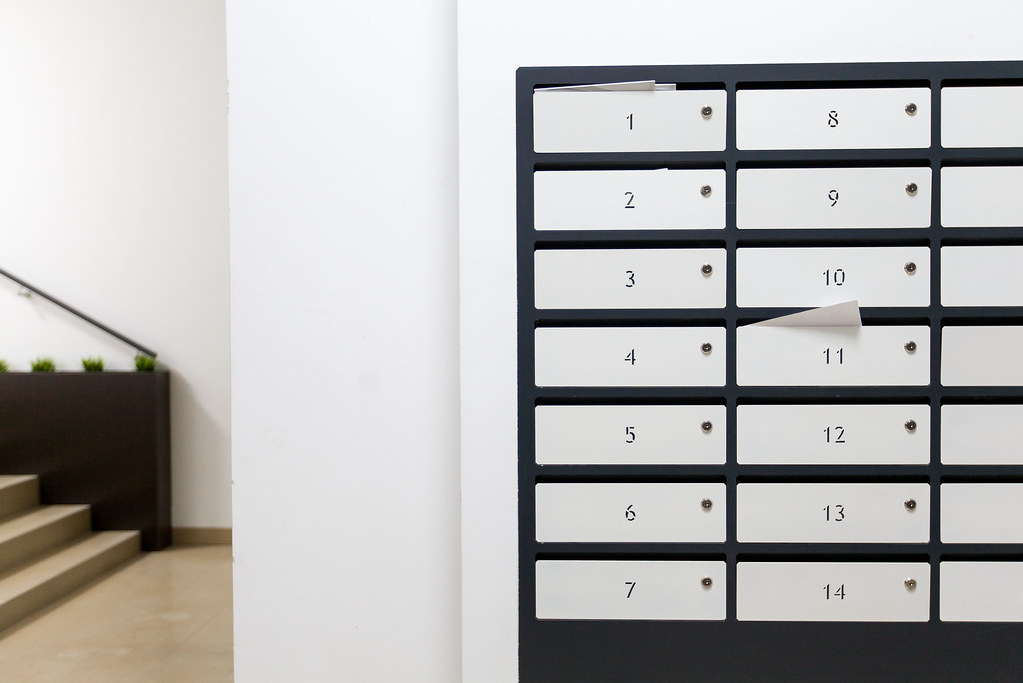 Rating of the best mailboxes to install in the entrance for 2020