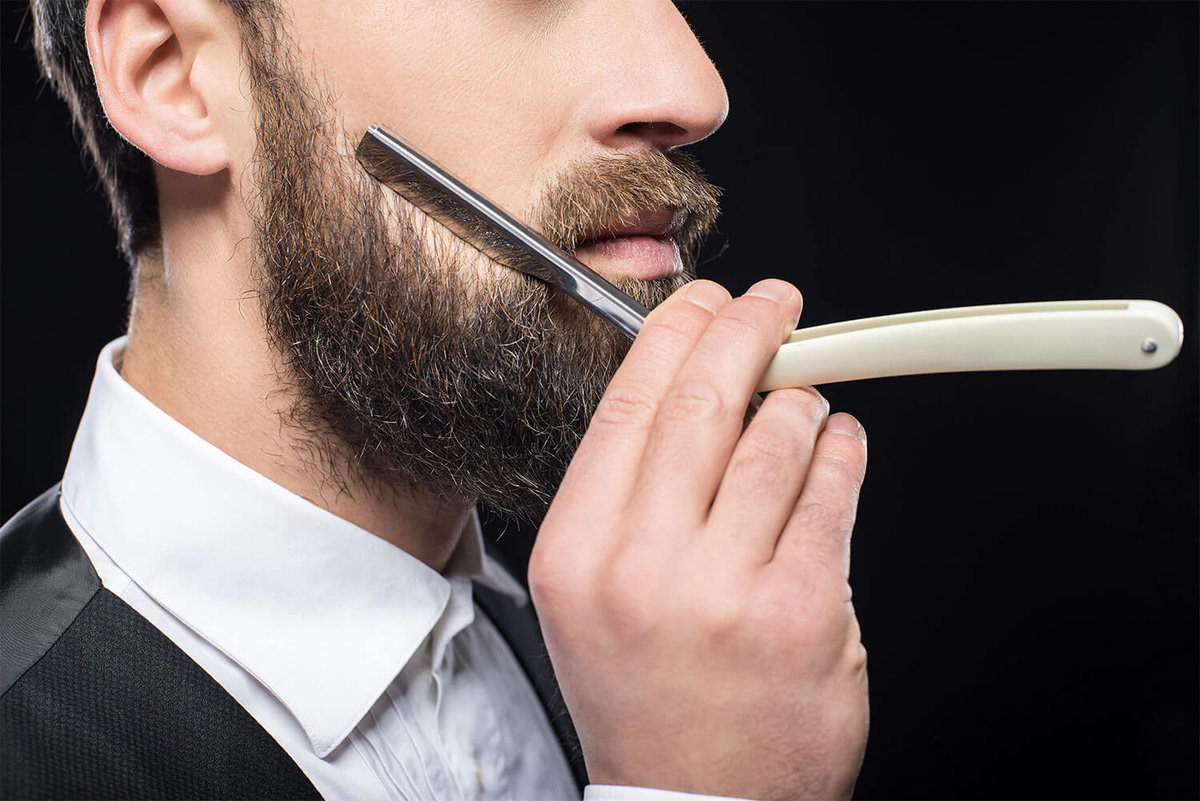 Labāko vīriešu skūšanās skuvekļu un asmeņu reitings 2020. gadam